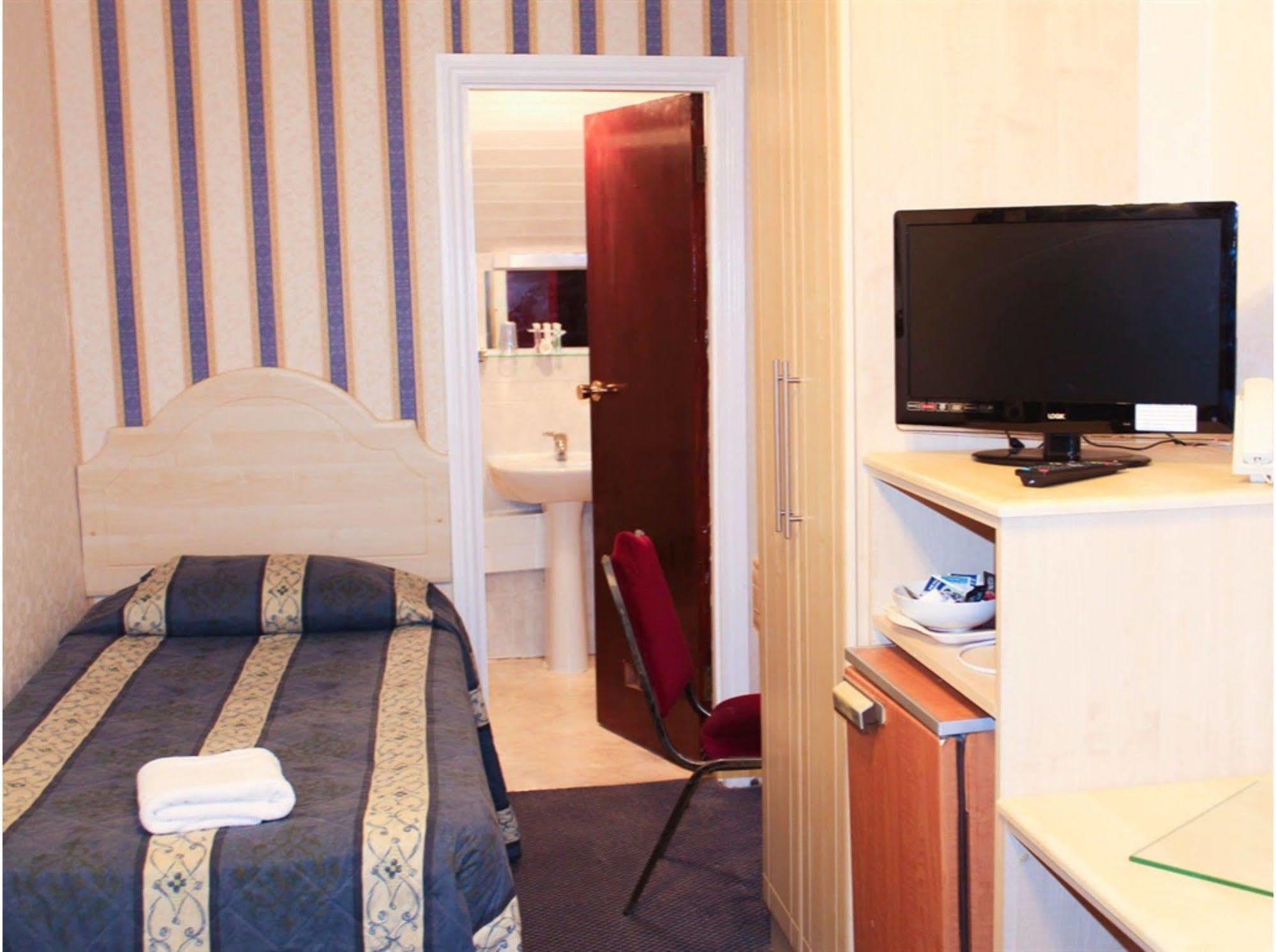 Lampton Guest House Hounslow Exterior foto
