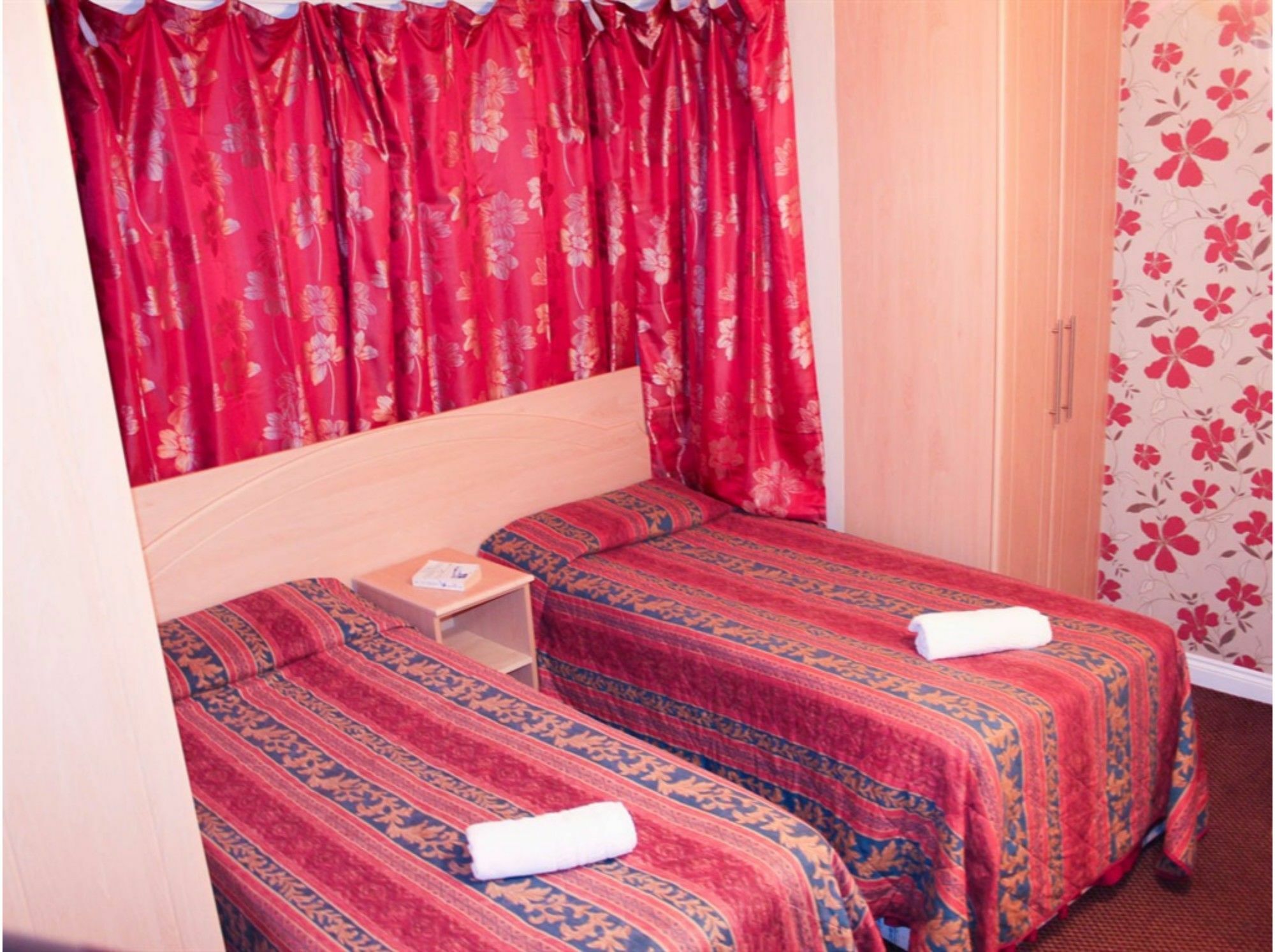 Lampton Guest House Hounslow Exterior foto