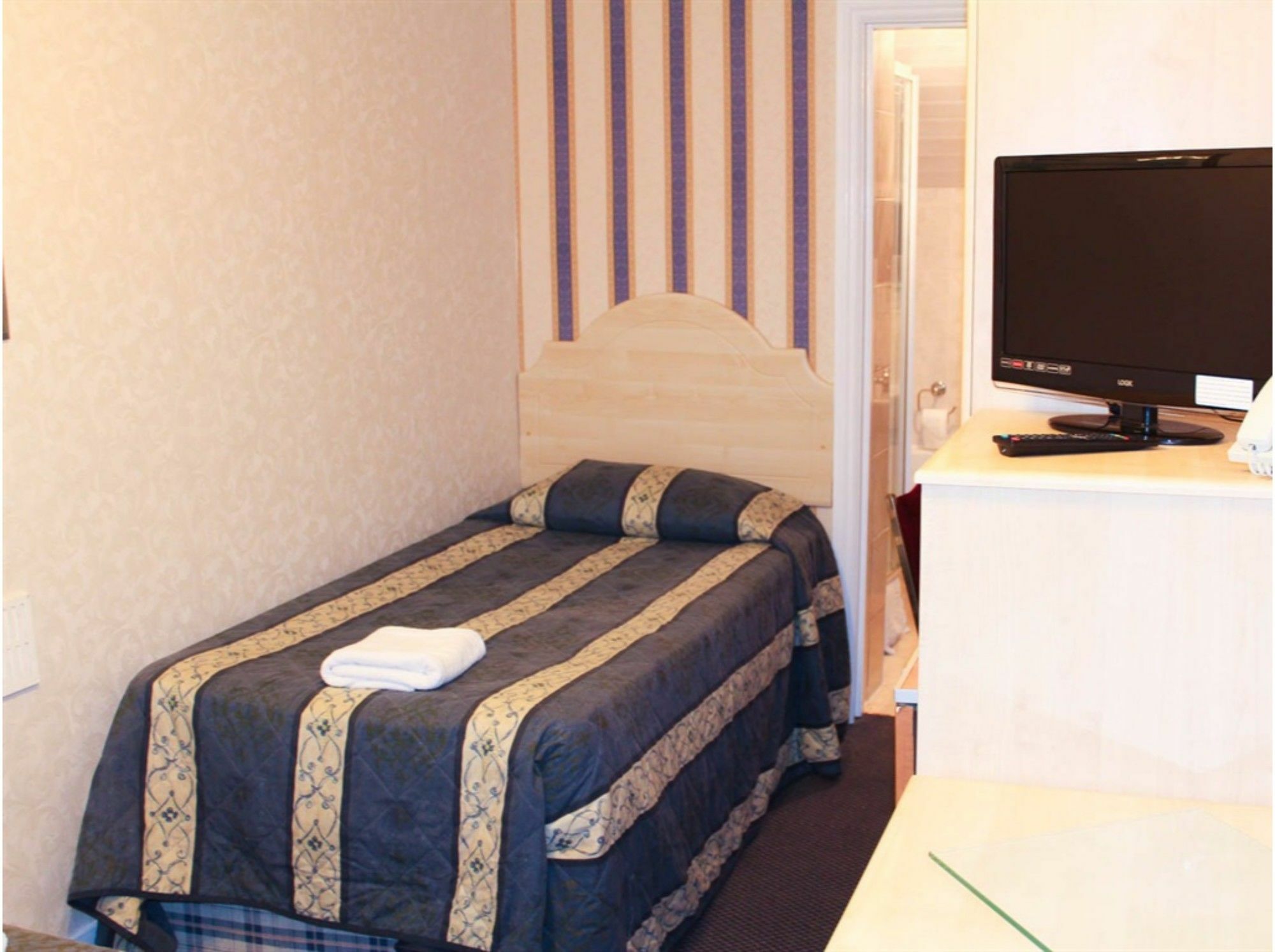 Lampton Guest House Hounslow Exterior foto